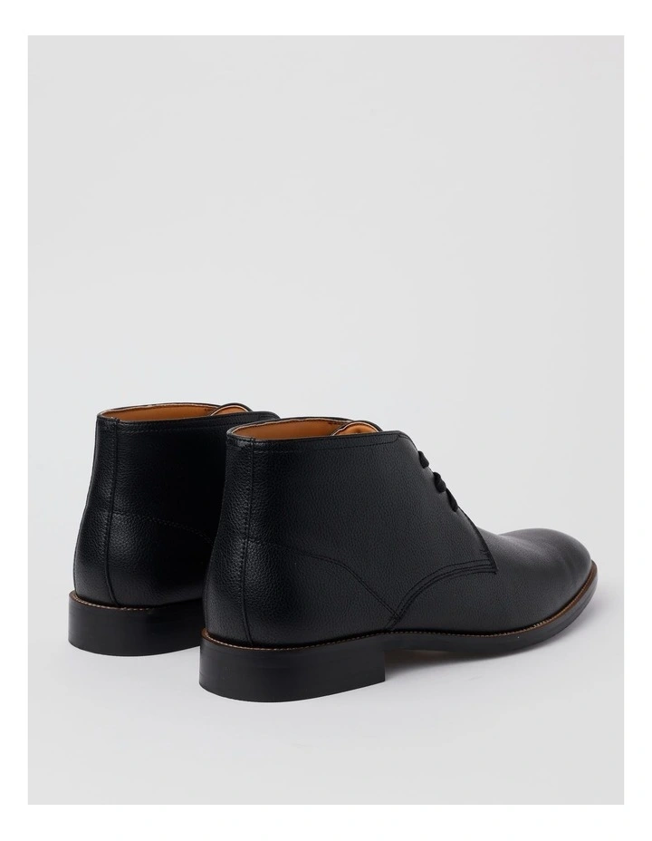 Carpi Chukka Boot in Black image 5