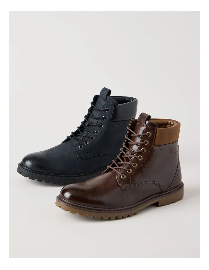 Travis Lace Up Boot in Black image 4