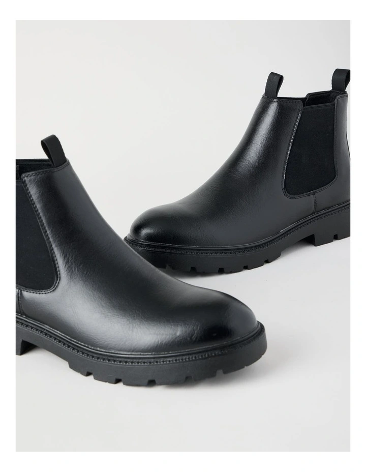 Theo Chunky Chelsea Boot in Black image 4
