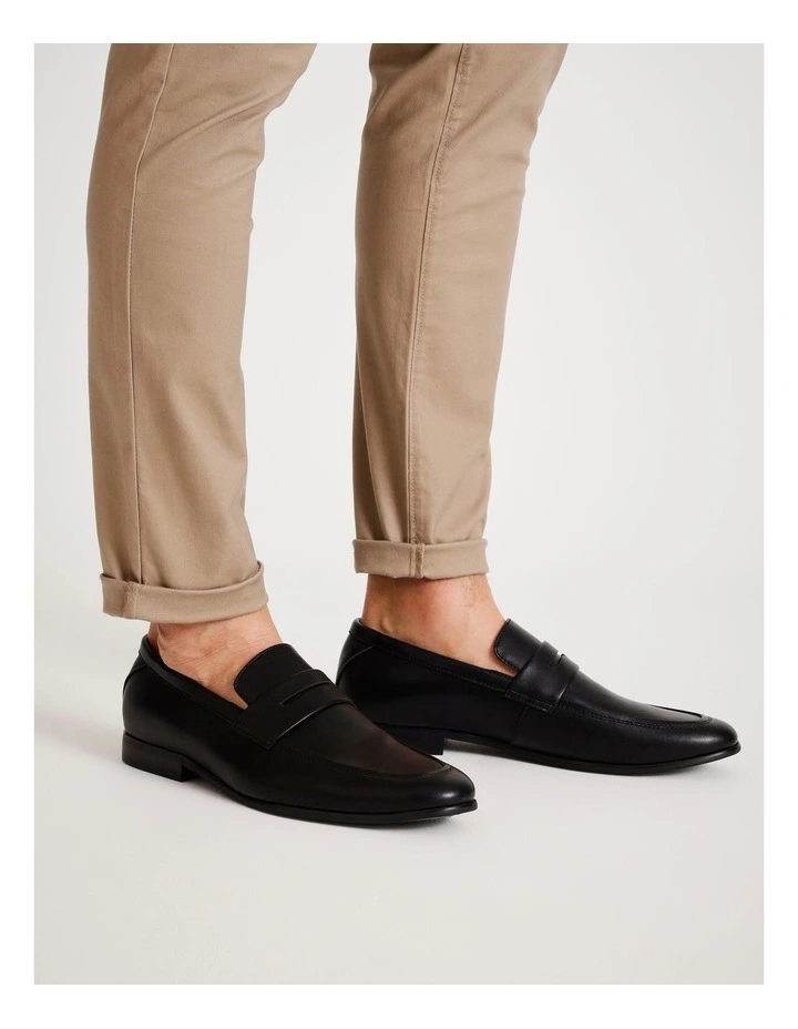 Livorno Loafer in Black image 2