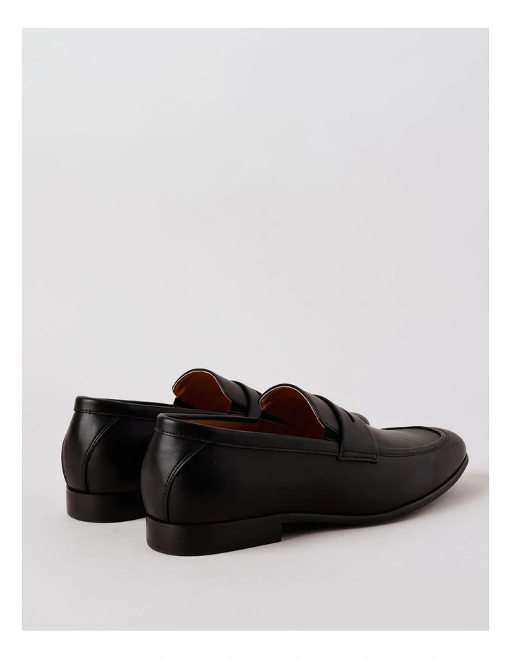 Livorno Loafer in Black image 5