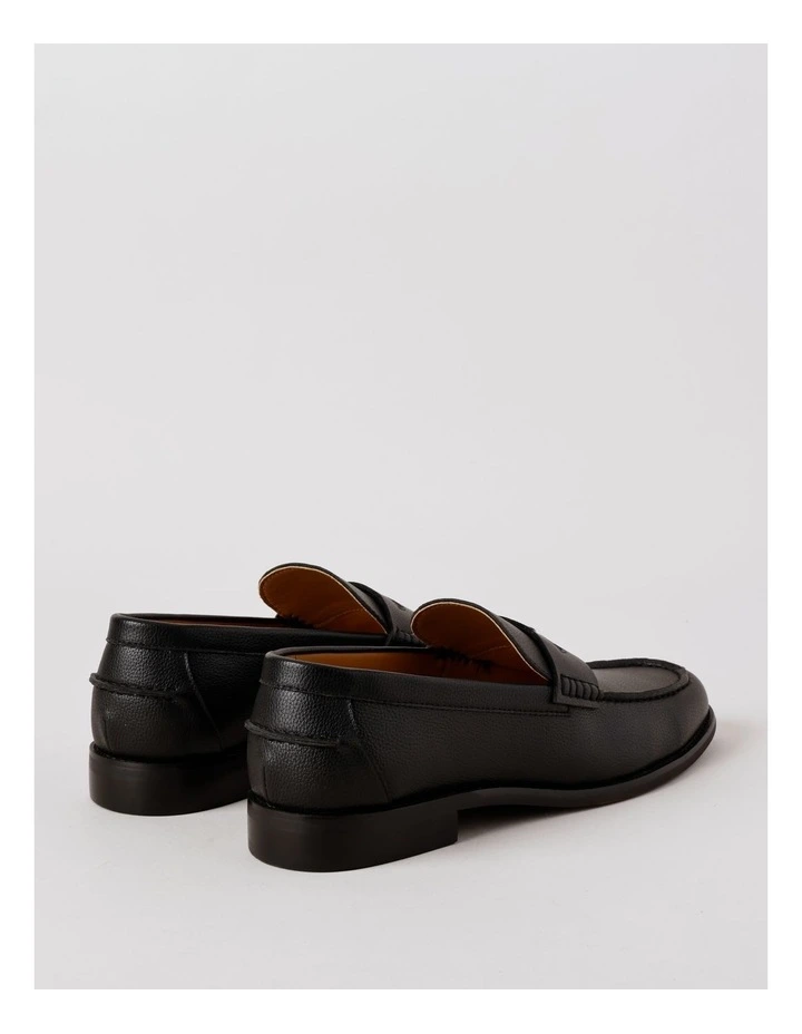 Leon Loafer in Black image 5