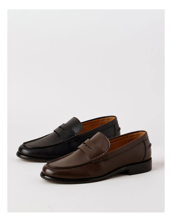 Lorca Loafer in Chocolate image 7