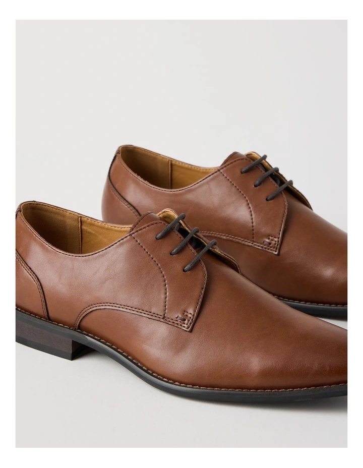 Lucian Dress Lace Up Shoe in Tan image 3