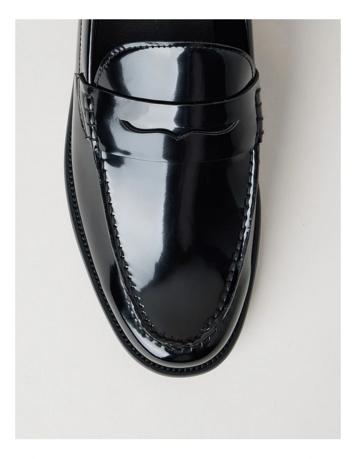 Logan Crinkle Toe Loafer in Black image 6