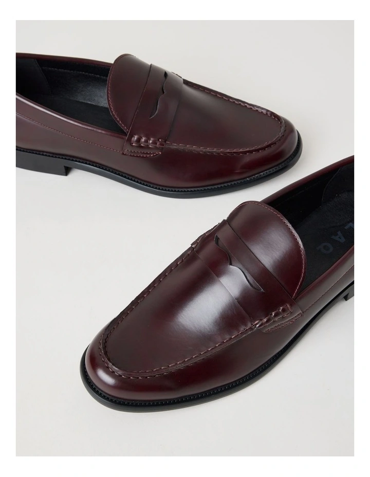 Logan Crinkle Toe Loafer in Dark Cherry image 3