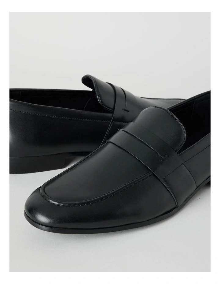 Enzo Loafer in Black image 3