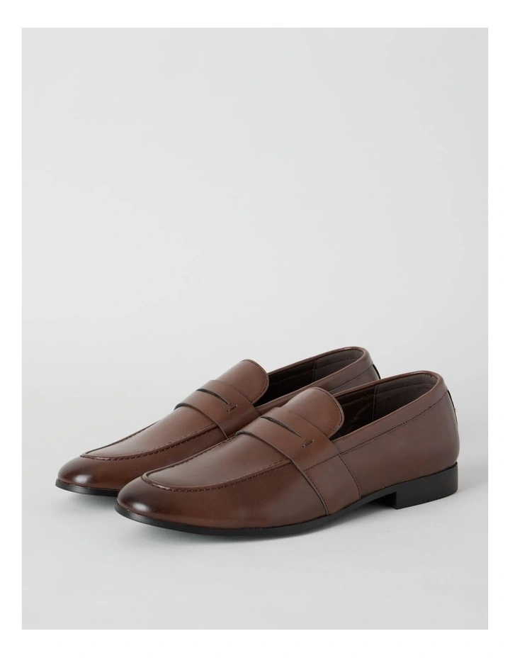 Enzo Loafer in Dark Tan image 2