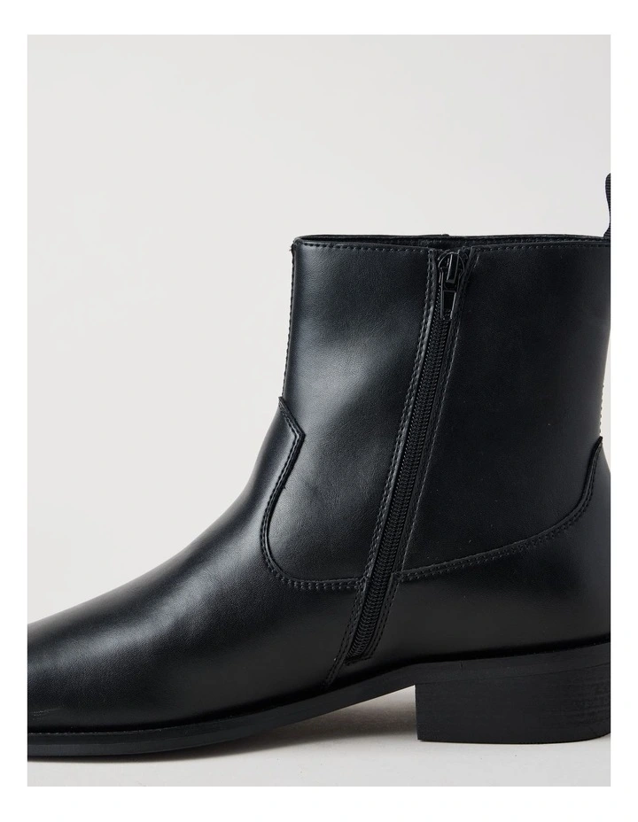 Jasper Cuban Heel Boot in Black image 2
