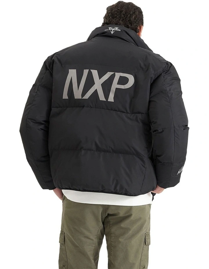 Forfeit Puffer Jacket in Jet Black image 2