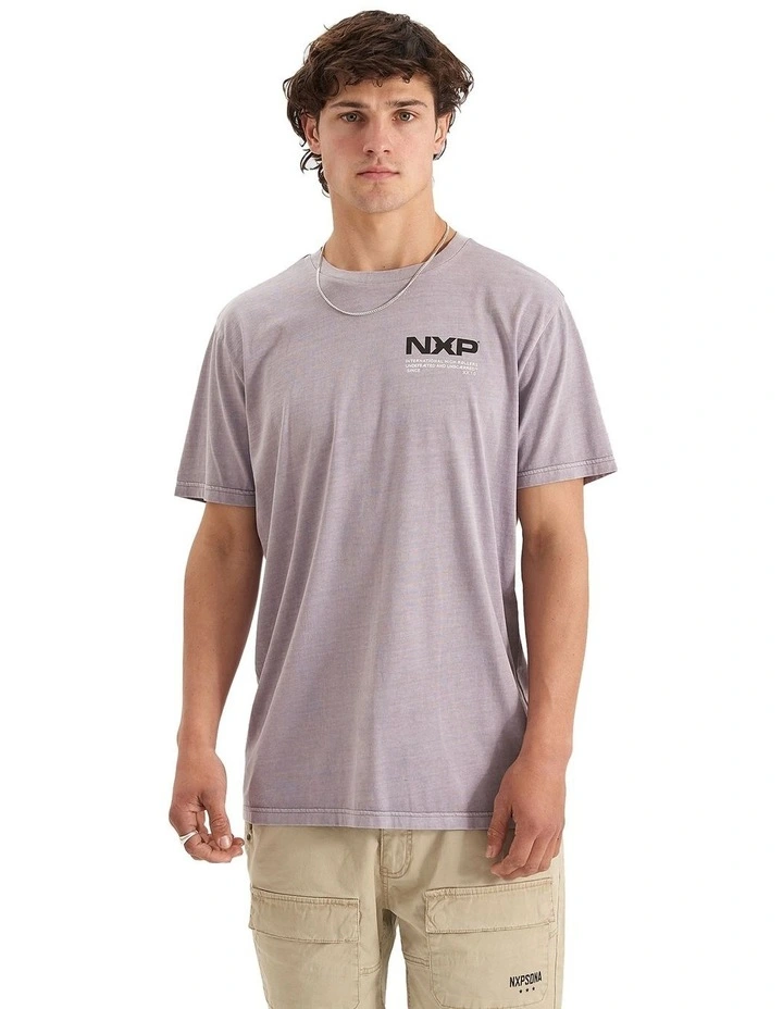 Blast Scoop Back Tee in Pigment Dusk image 2