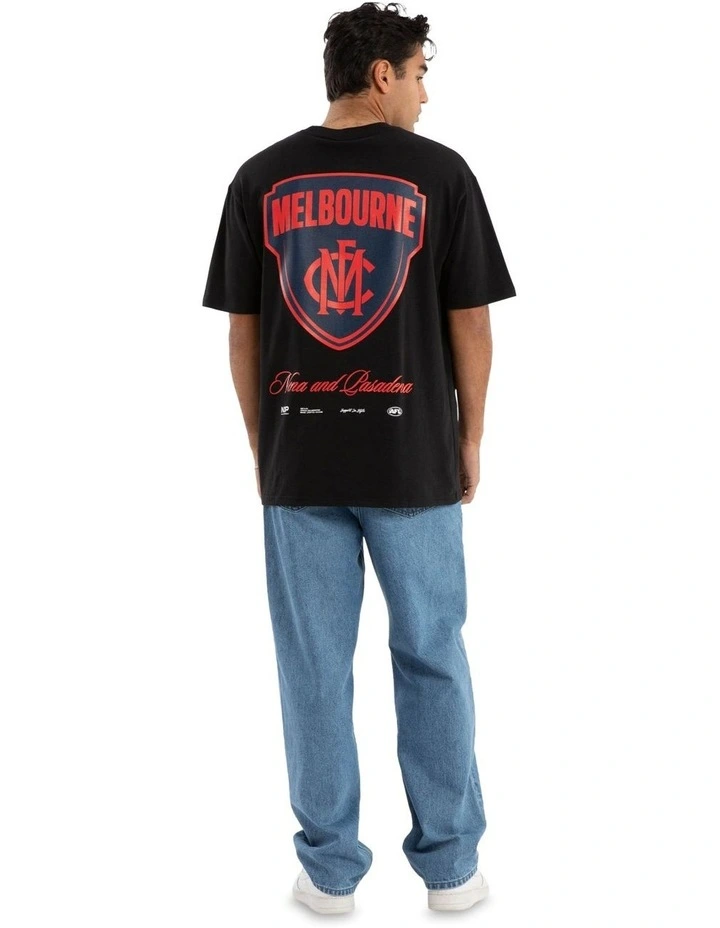 Melbourne Season Tee in Black image 4