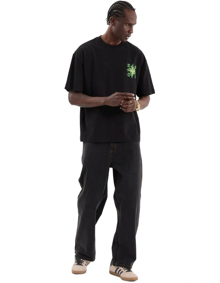 Thorn Street Tee in Jet Black image 3