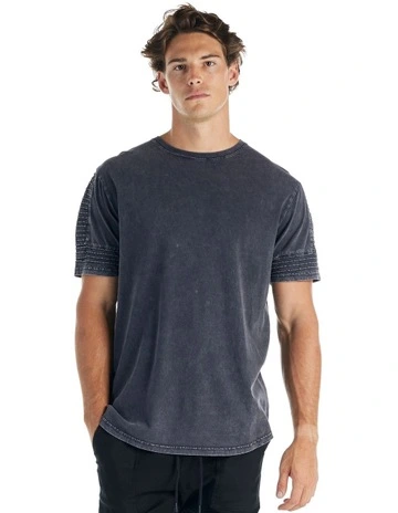 The Maverick Tee in Vintage Black