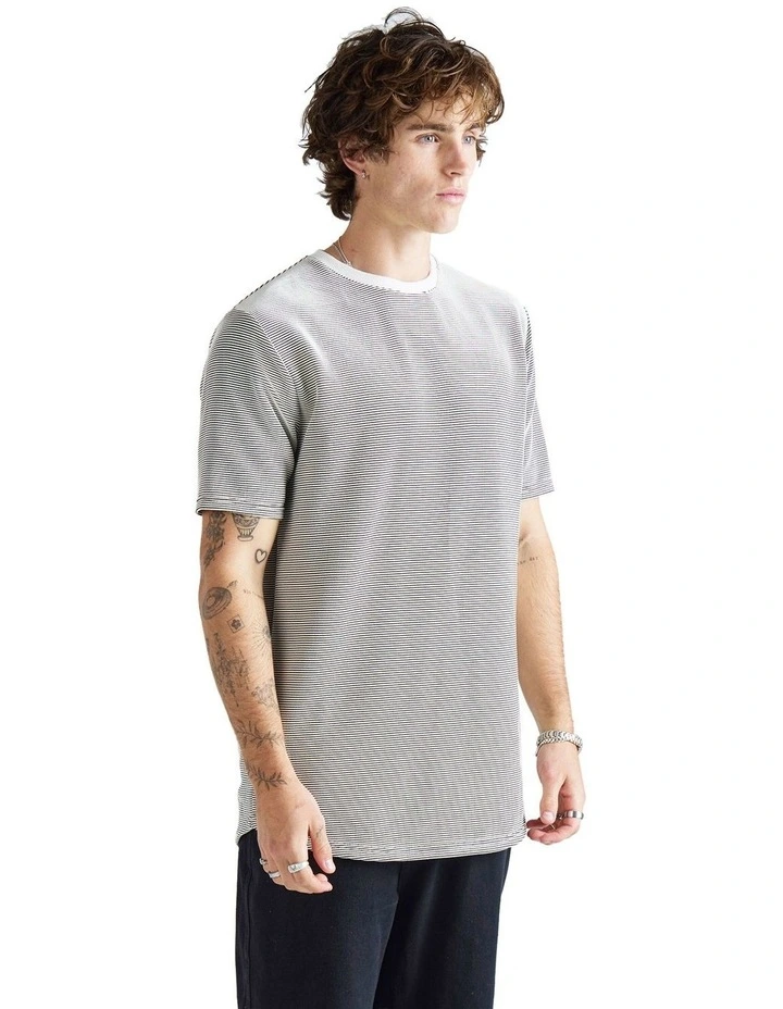 Roxford Tee in Black/White image 7