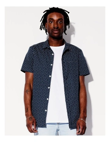 Flynn Geo Print Short Sleeve Shirt in Blue