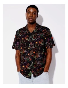 Cactus Country Print Short Sleeve Textured Rayon Shirt in Black