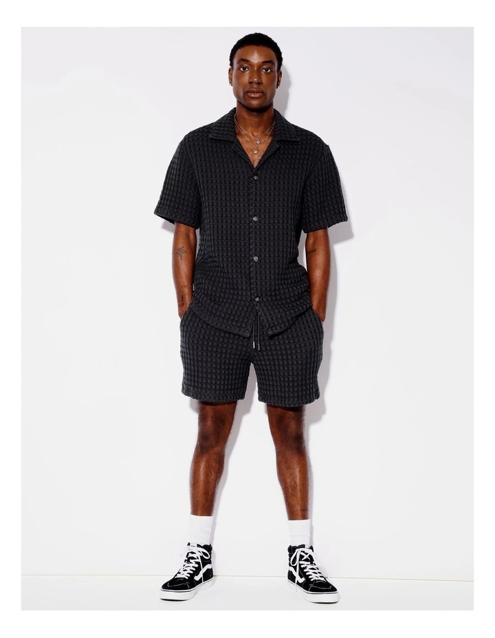 Chunky Waffle Short Sleeve Shirt in Charcoal image 2