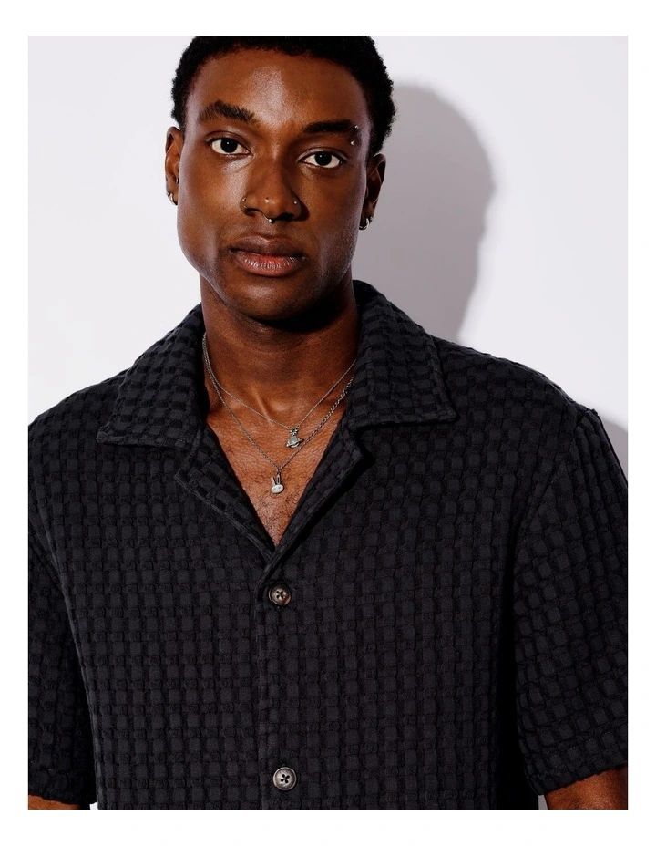 Chunky Waffle Short Sleeve Shirt in Charcoal image 3