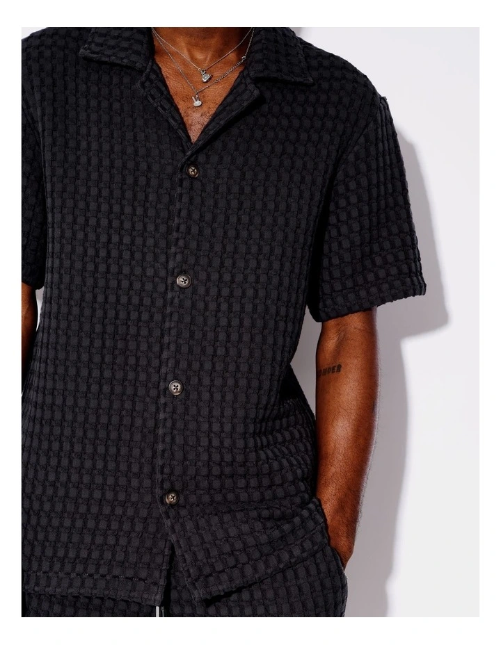 Chunky Waffle Short Sleeve Shirt in Charcoal image 4