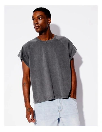 Malcom Muscle Cropped Tee in Charcoal