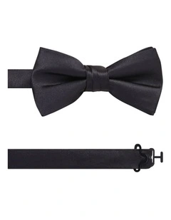 Bow Tie in Plain Black