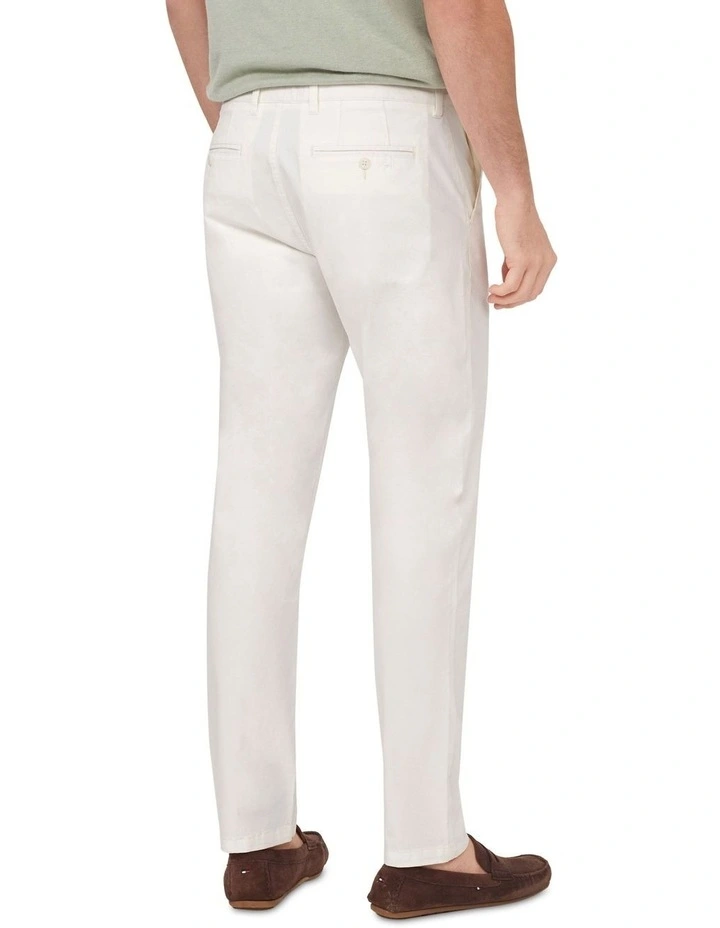 Slim Chino Peach Twill in White image 2