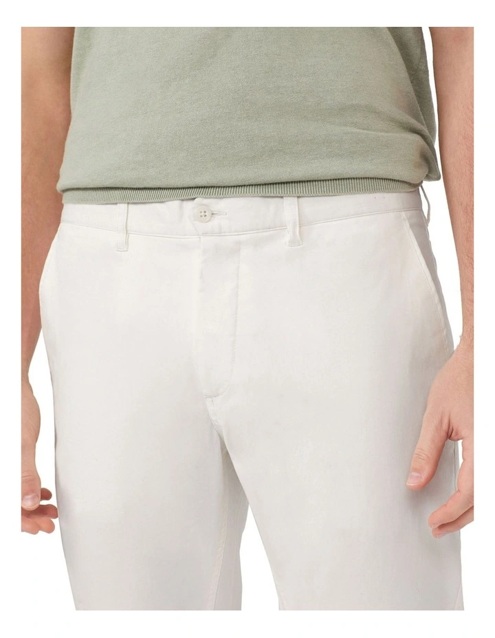 Slim Chino Peach Twill in White image 3