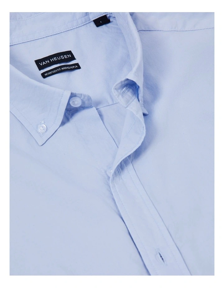 Washed Sateen Twill Nevertuck Shirt in Sky image 4