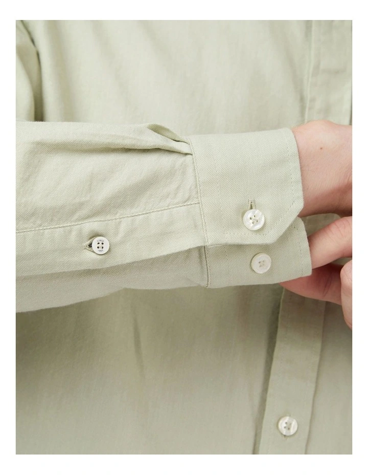 Signature Oxford Long Sleeve Shirt in Pistachio image 5