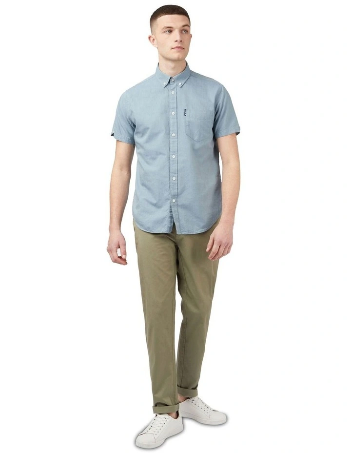Signature Oxford Short Sleeve Shirt in Blue image 2