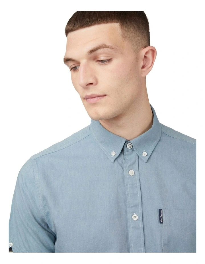 Signature Oxford Short Sleeve Shirt in Blue image 4