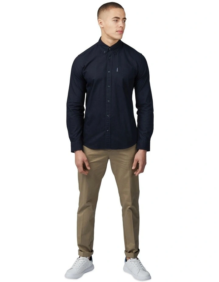 Signature Oxford Long Sleeve Shirt in Black image 3