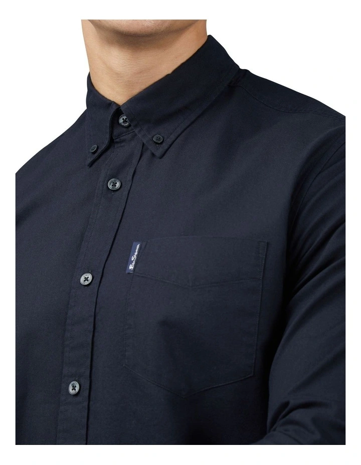 Signature Oxford Long Sleeve Shirt in Black image 4