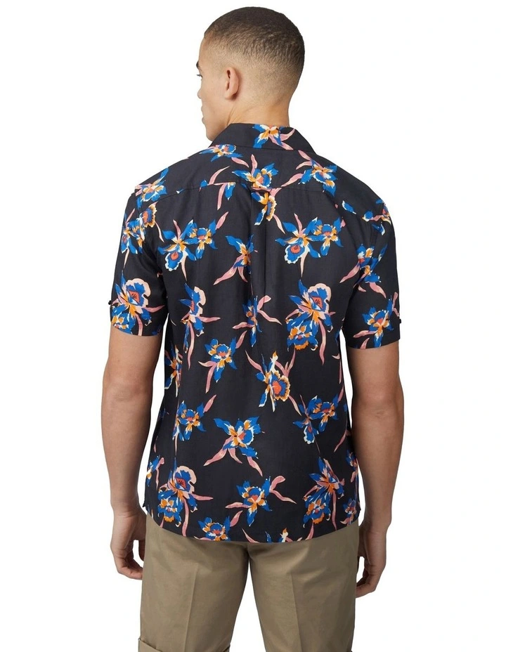 Botanical Print Short Sleeve Shirt in Black image 2