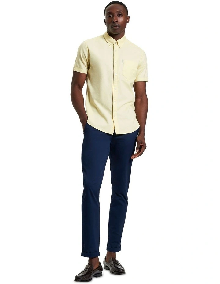 Signature Oxford Short Sleeve Shirt in Corn image 3