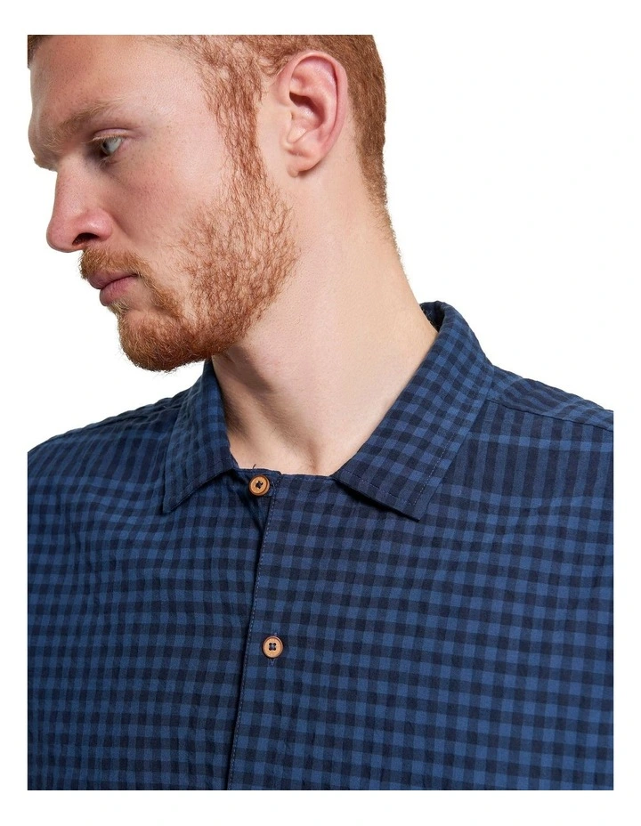 Seersucker Gingham Short Sleeve Shirt in Dark Navy image 4