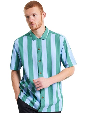 Bright Green colour