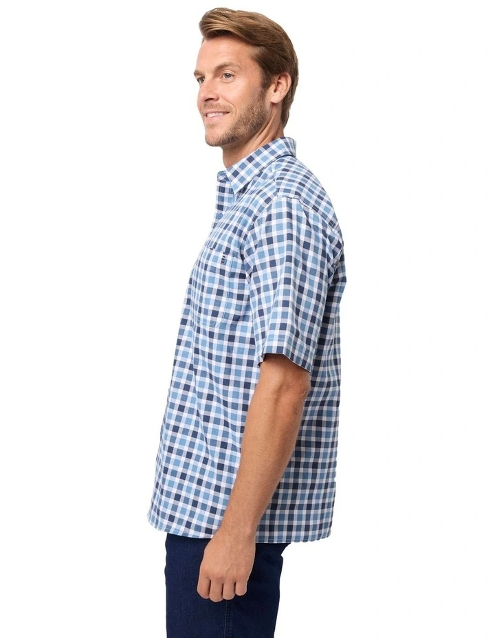 Larrie Oxford Short Sleeve Shirt in Vista Blue image 3