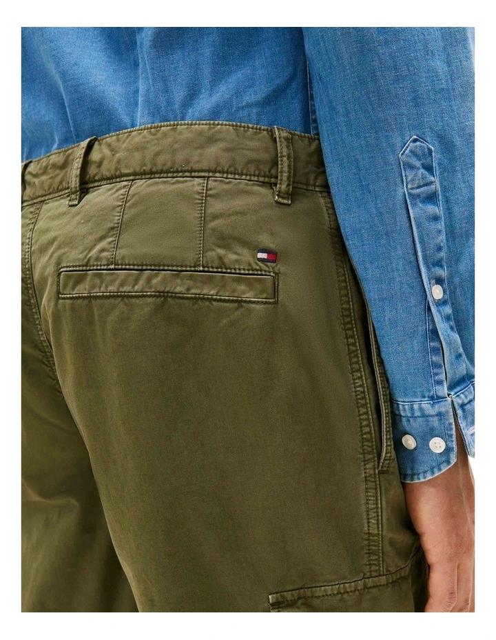 Denton Straight Leg Twill Cargo Trousers in Green image 3