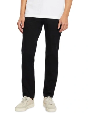 1985 Essential Denton Straight Chino in Black