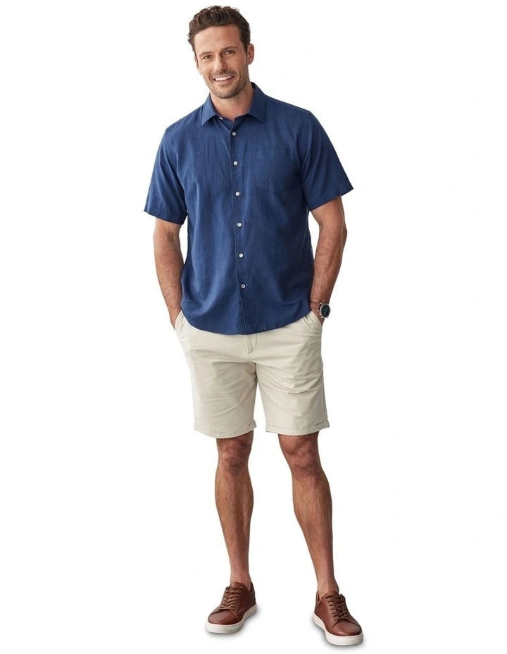 TEXTURED PRINT FINE LINEN SHAPED FIT SHORT SLEEVE SHIRT - NAVY