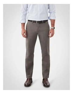 Comfort Stretch Chino Pant in Walnut