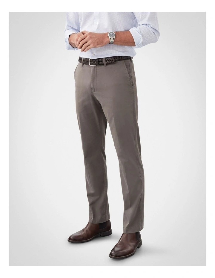 Comfort Stretch Chino Pant in Walnut image 4