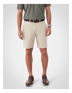 Comfort Stretch Twill Shorts in Desert