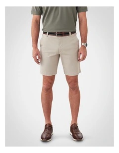 Active Quick Dry Houndstooth Shorts in Sand