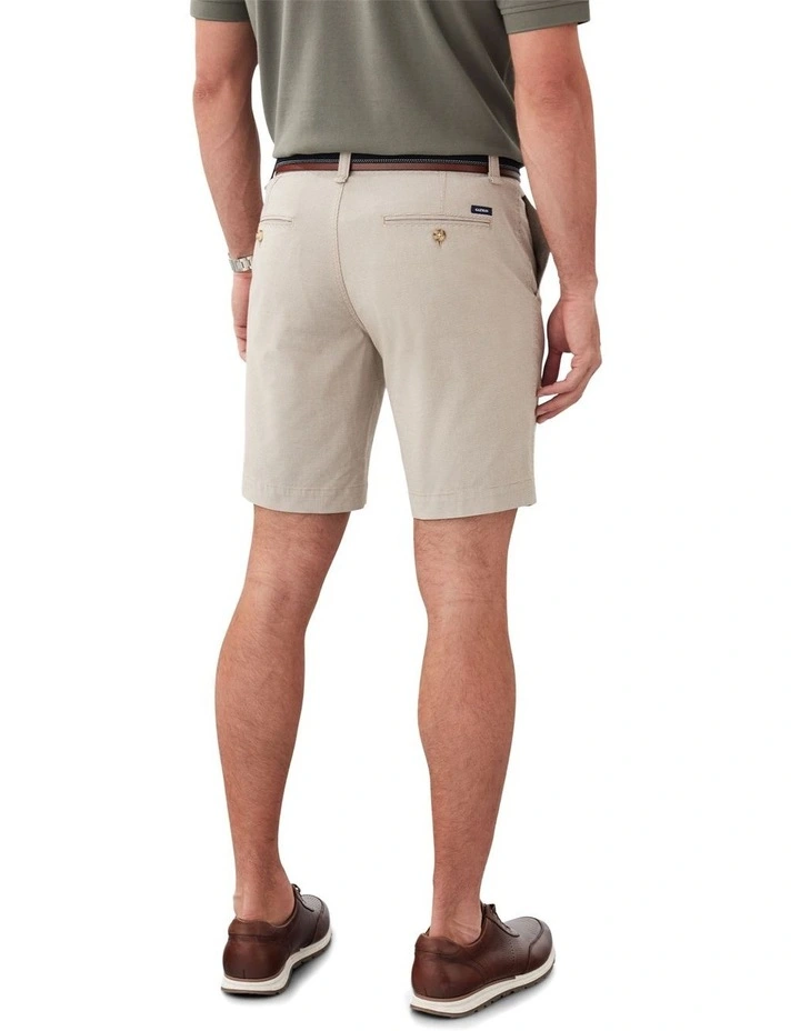 Active Quick Dry Houndstooth Shorts in Sand image 2