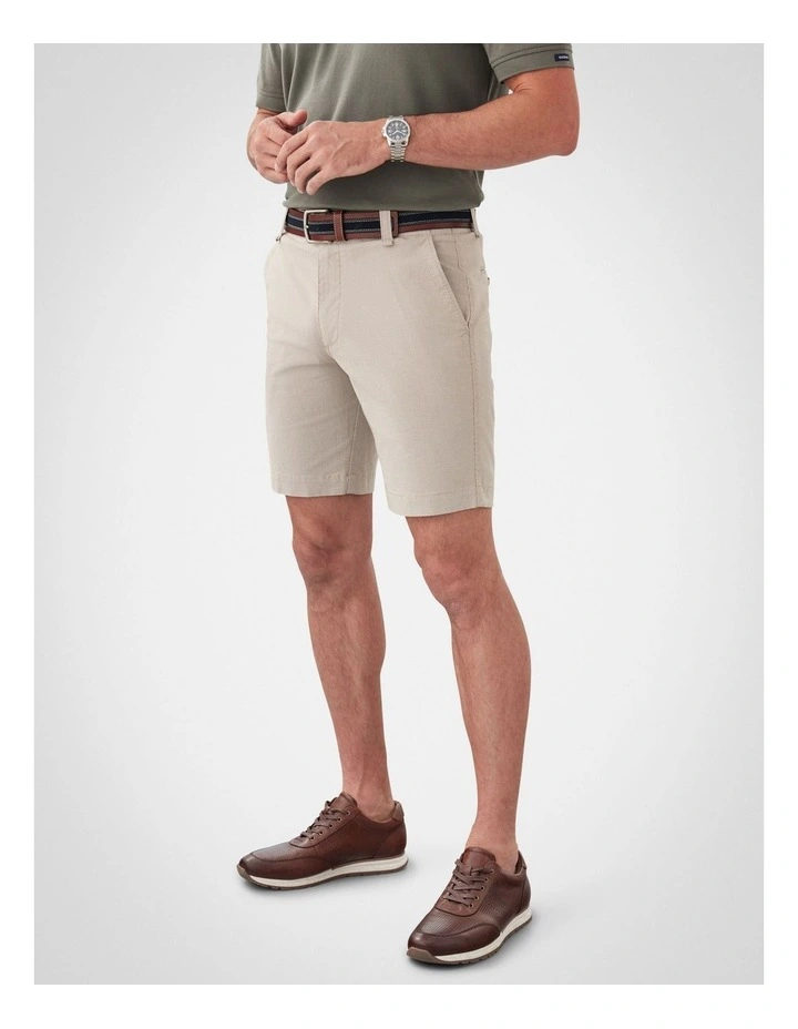 Active Quick Dry Houndstooth Shorts in Sand image 4