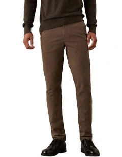 Modern Twill Slim Chino in Beige