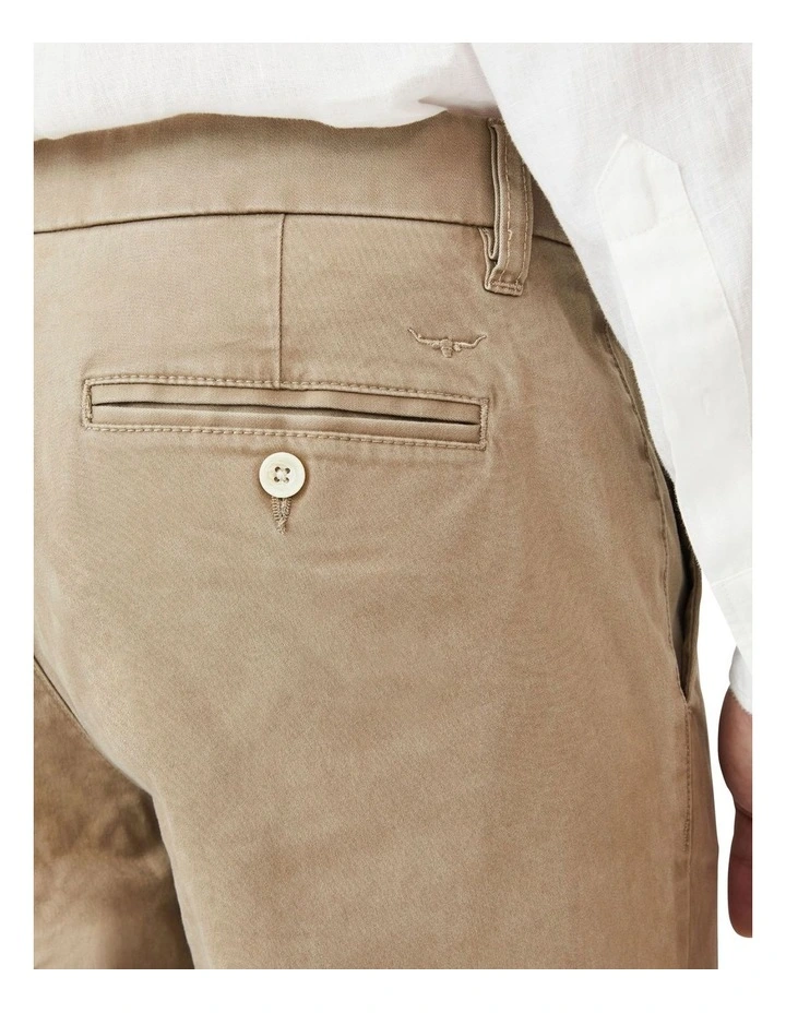 Lincoln Chinos Pant in Buckskin image 6